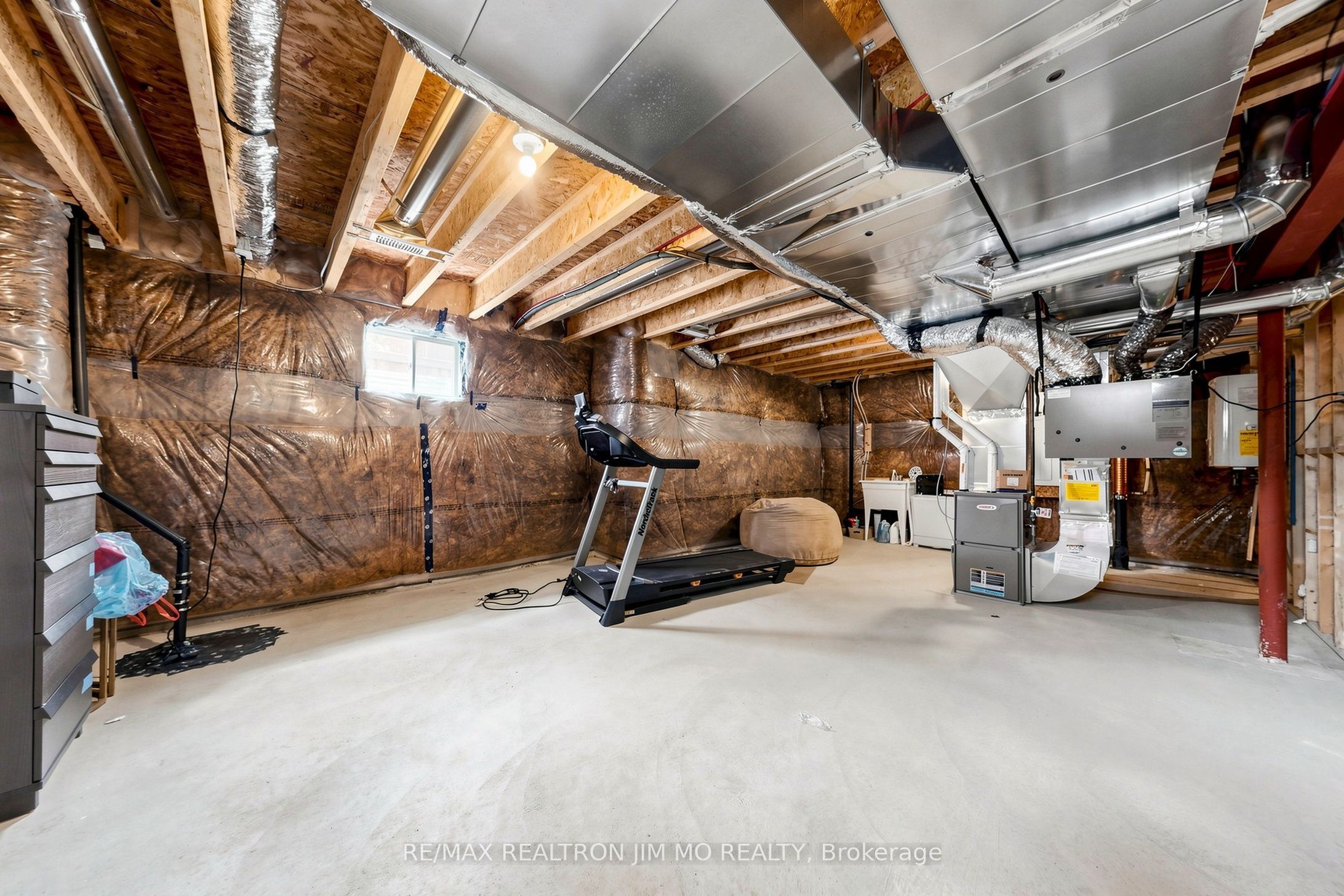 476 Kennedy Circle W Property Photo 39