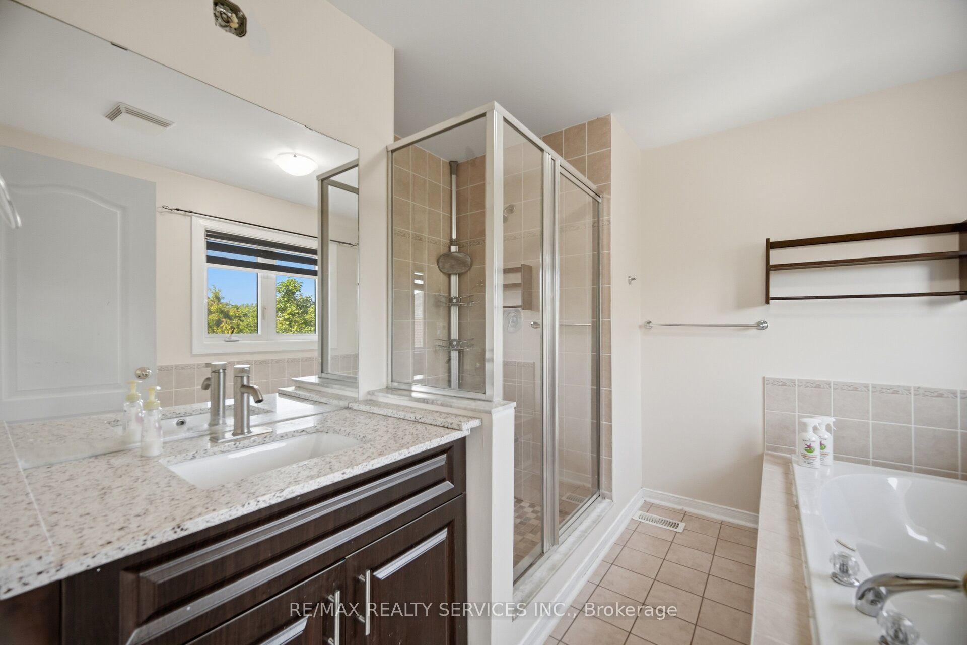4 Sunnybrook Crescent Property Photo 32