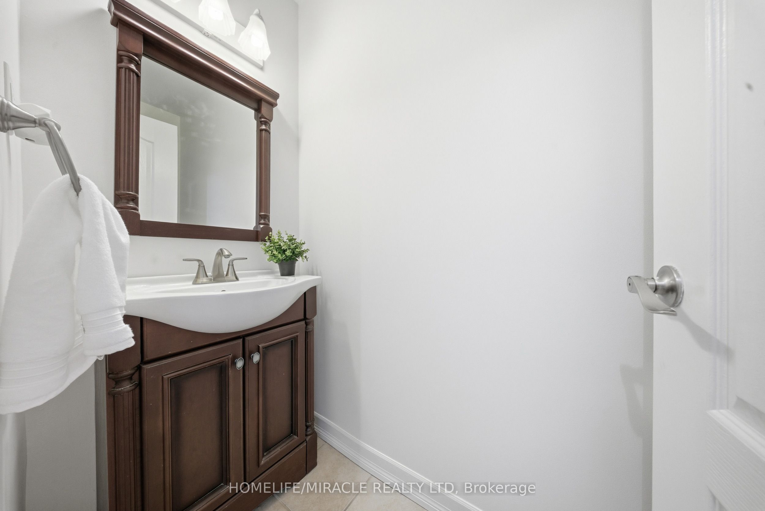 4343 Alta Court Property Photo 6
