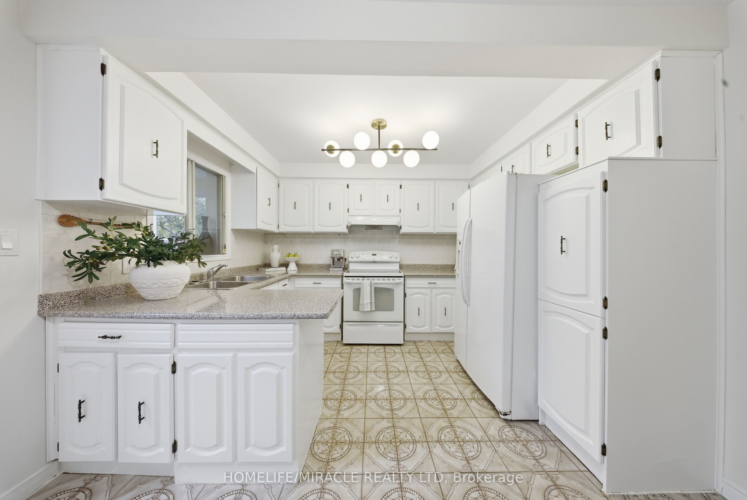 4343 Alta Court Property Photo 13