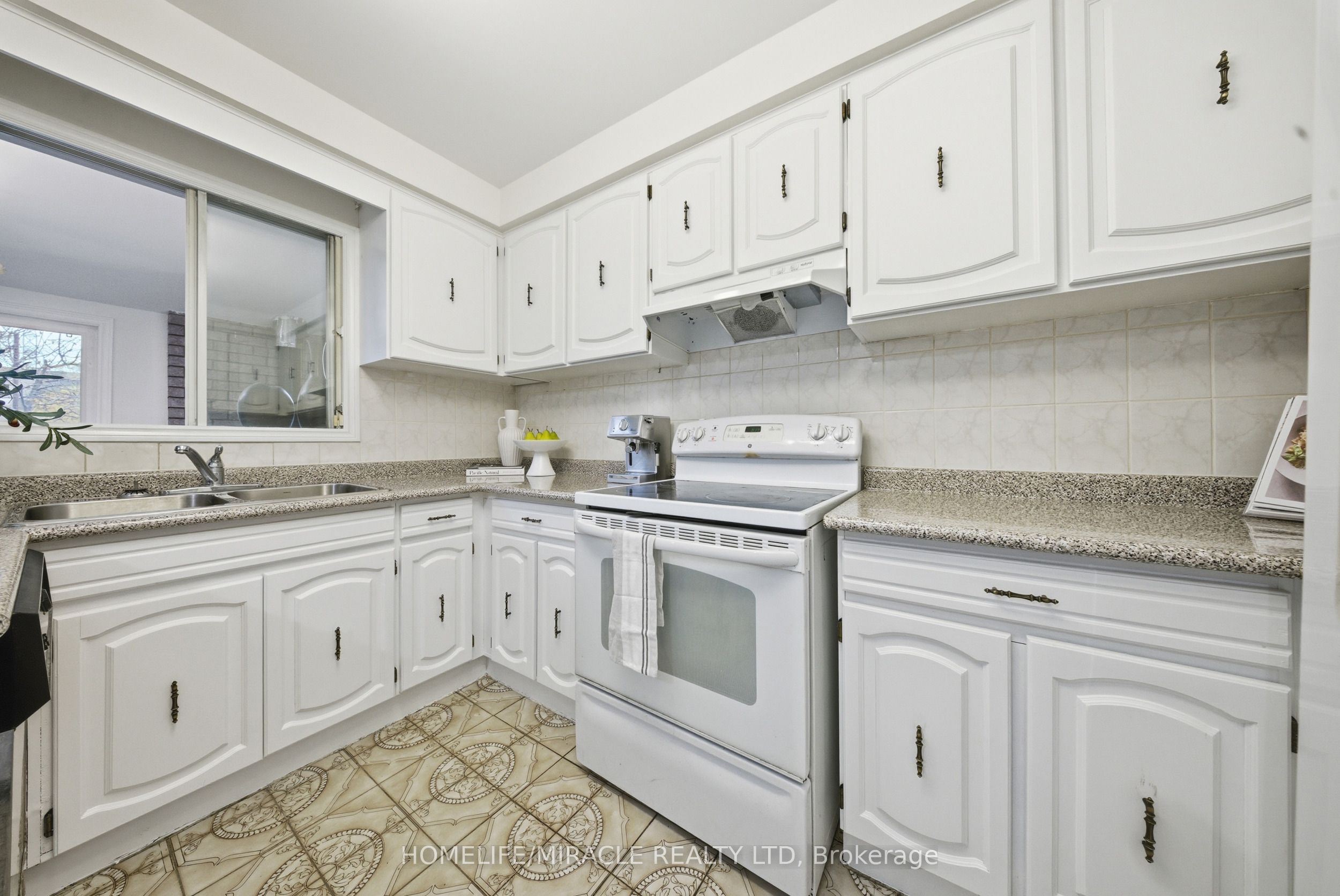 4343 Alta Court Property Photo 14