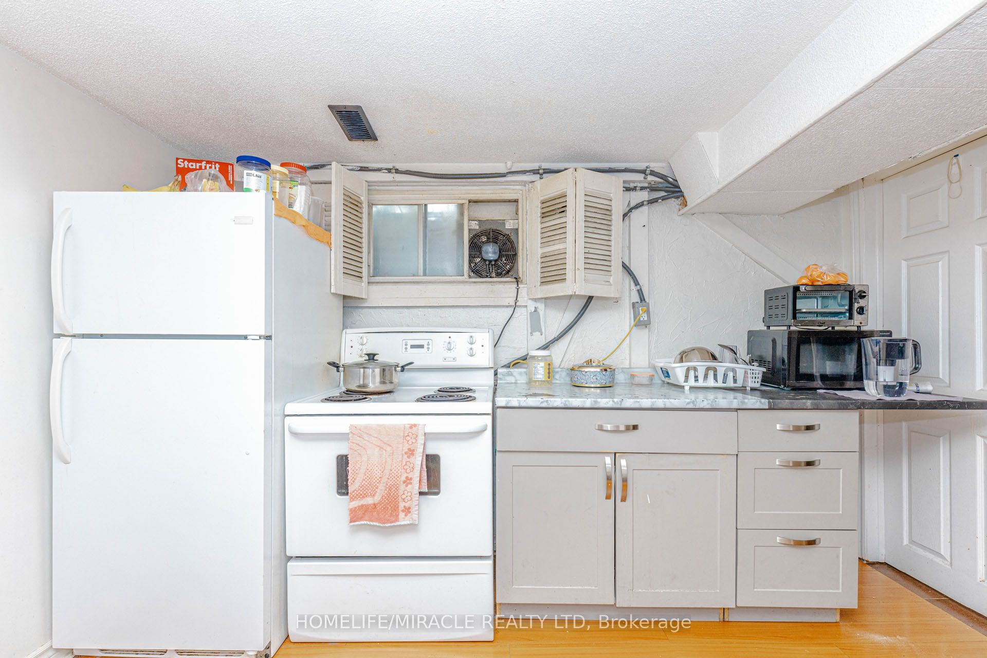 1730 Albion Road 29 Property Photo 43