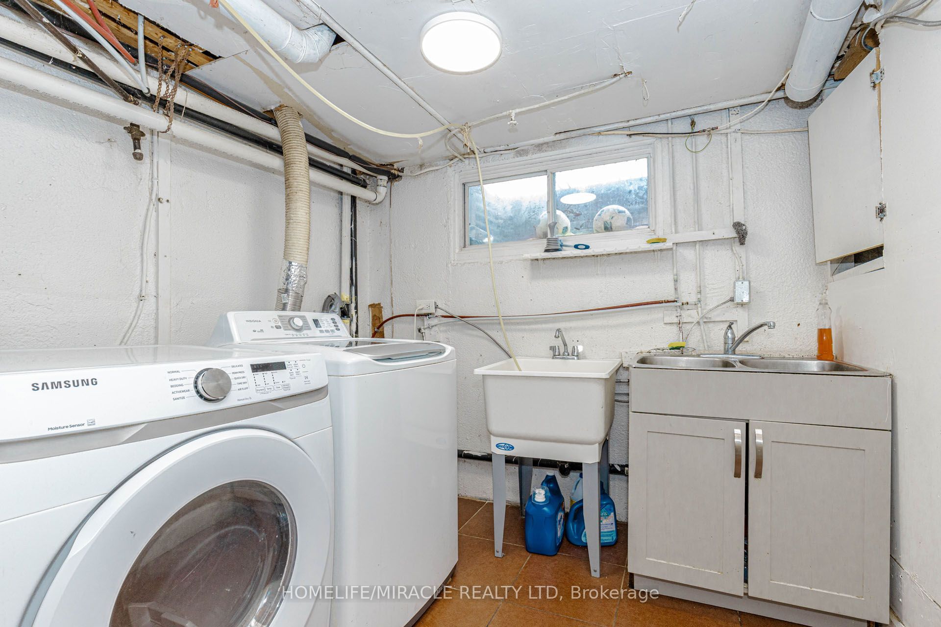 1730 Albion Road 29 Property Photo 44