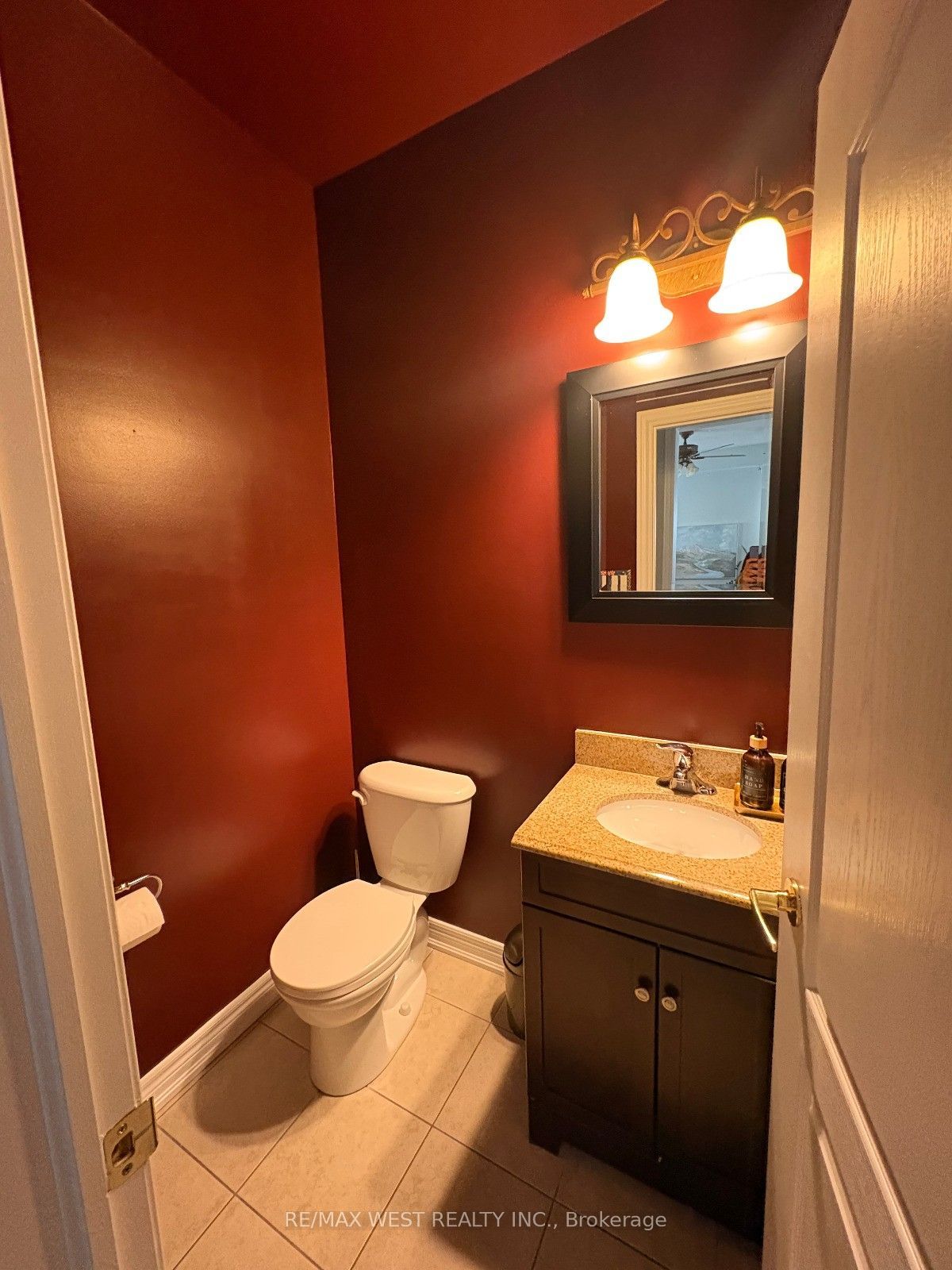 8 Callalily Road Property Photo 5