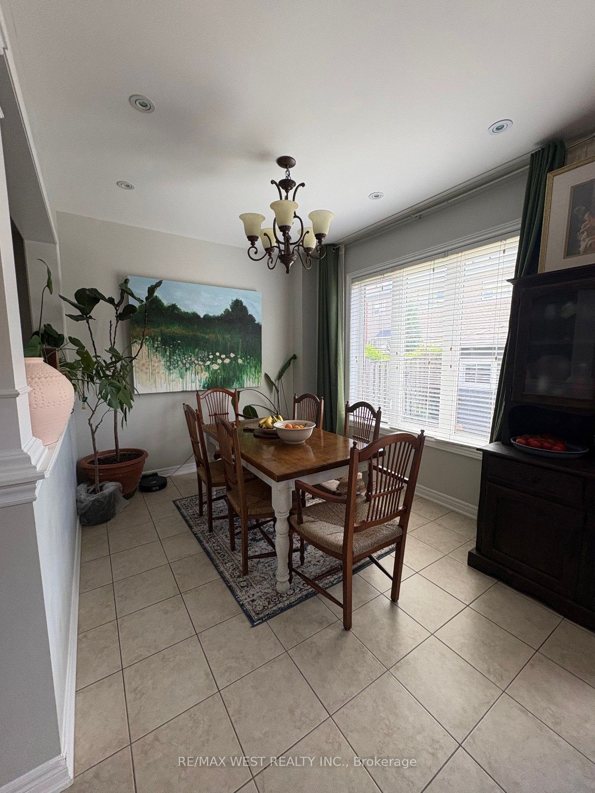 8 Callalily Road Property Photo 8