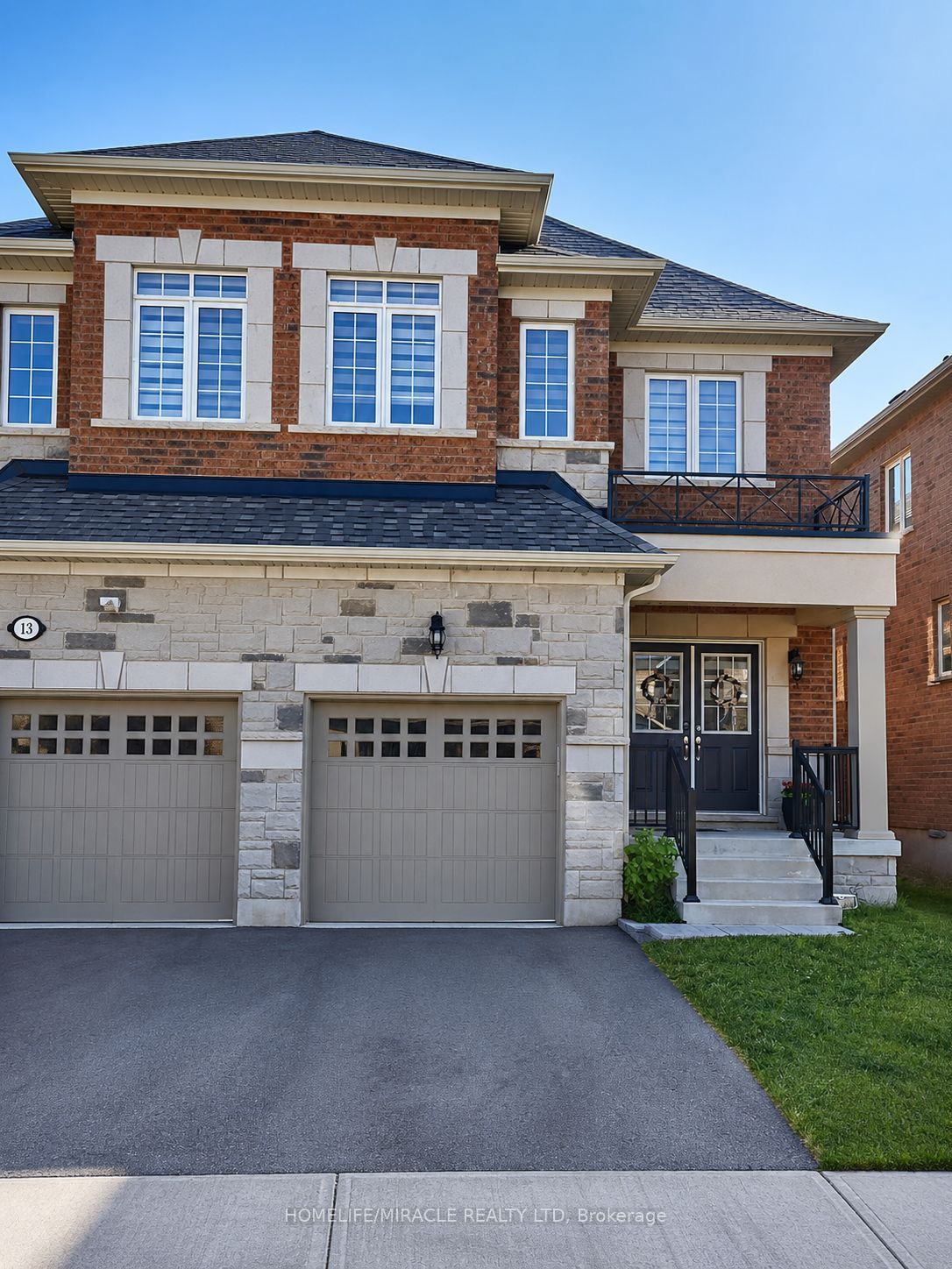 31 OVERSTONE Road Property Photo 1