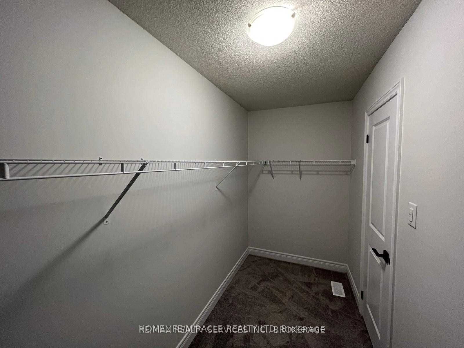 31 Overstone Road Property Photo 16