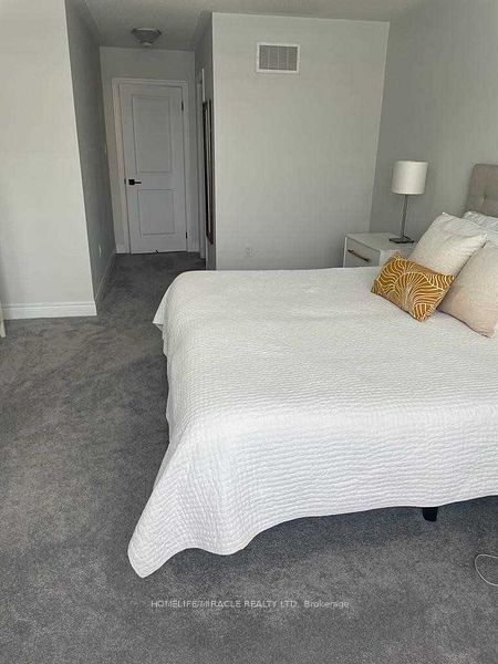 31 Overstone Road Property Photo 23