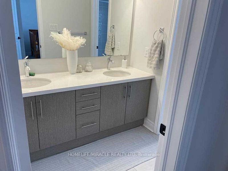 31 Overstone Road Property Photo 29