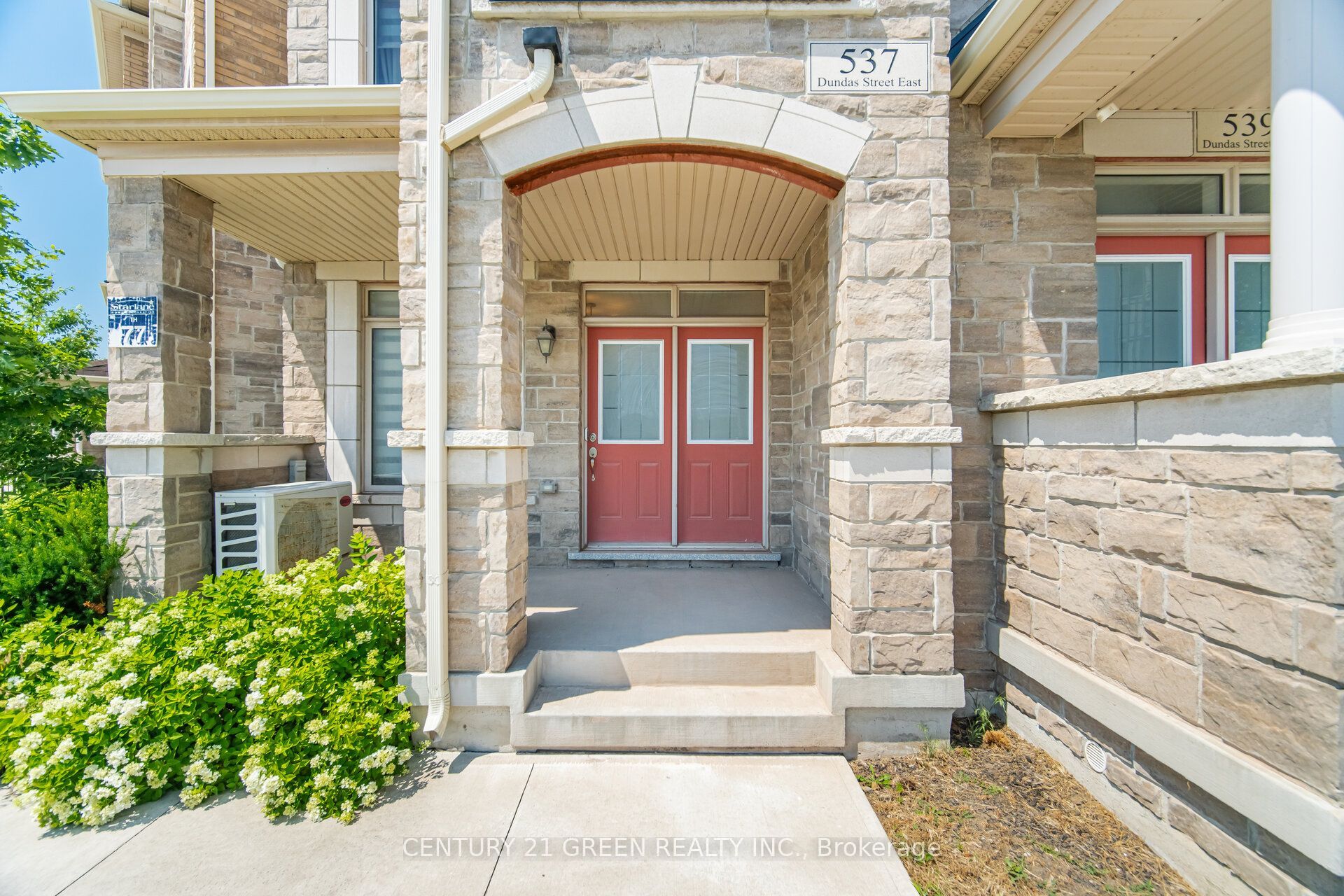 537 Dundas Street E Property Photo 1