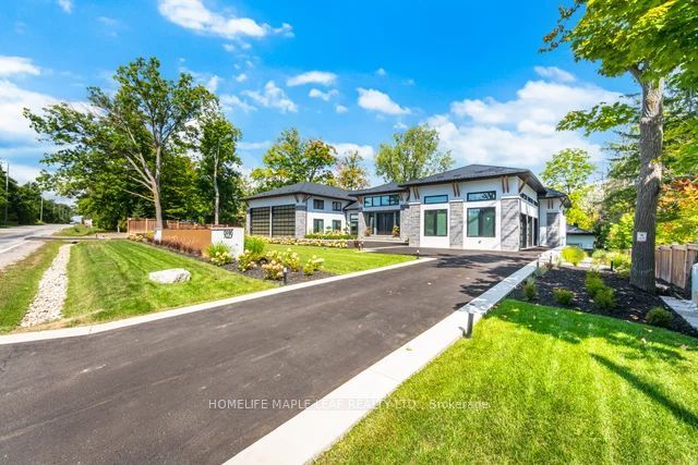9229 8th Line Property Photo 3