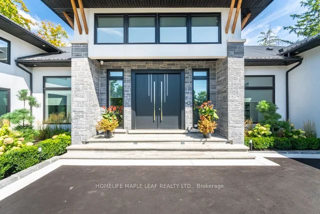 9229 8th Line Property Photo 4