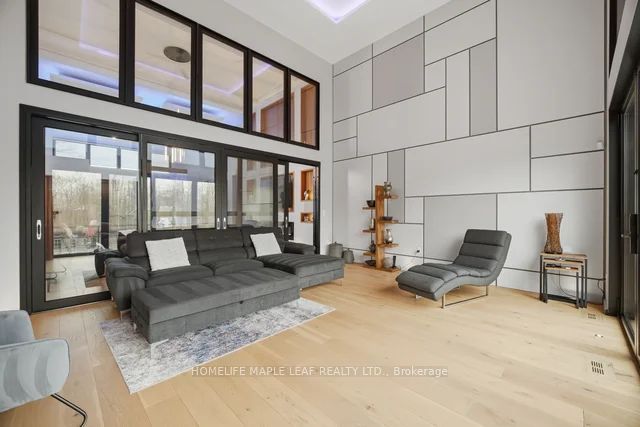 9229 8th Line Property Photo 12