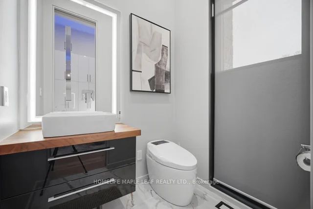 9229 8th Line Property Photo 16