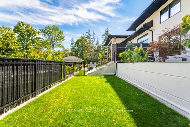 9229 8th Line Property Photo 44