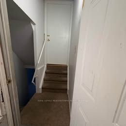 5243 Heatherleigh Avenue Property Photo 3