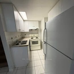 5243 Heatherleigh Avenue Property Photo 9