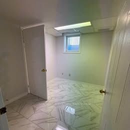 5243 Heatherleigh Avenue Property Photo 10