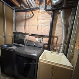 5243 Heatherleigh Avenue Property Photo 11