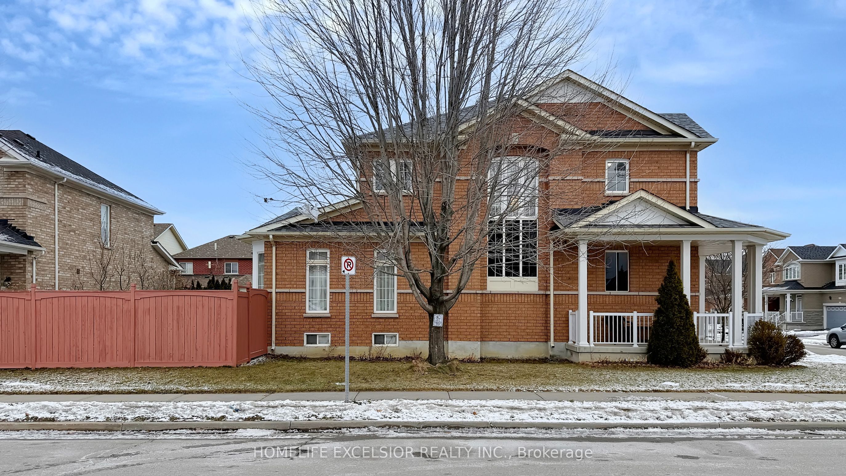 2 Wellsprings Drive Property Photo 2