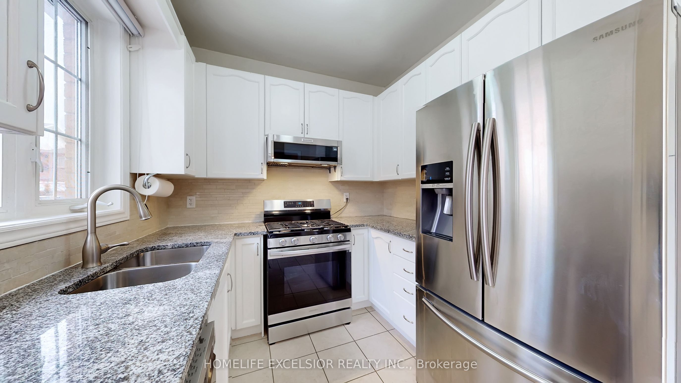 2 Wellsprings Drive Property Photo 12