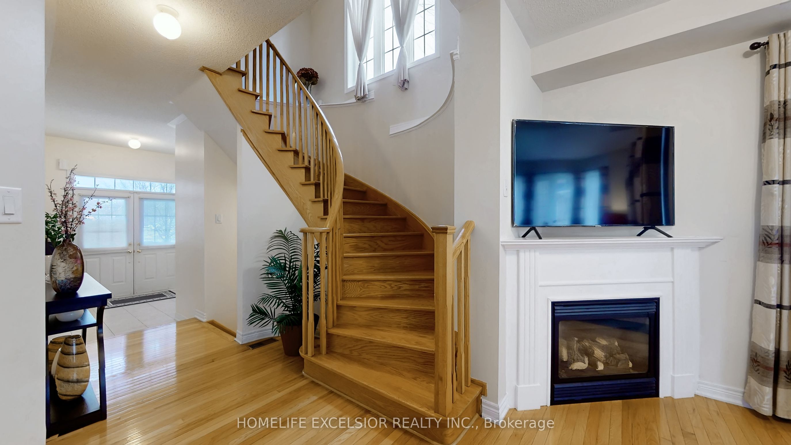 2 Wellsprings Drive Property Photo 17