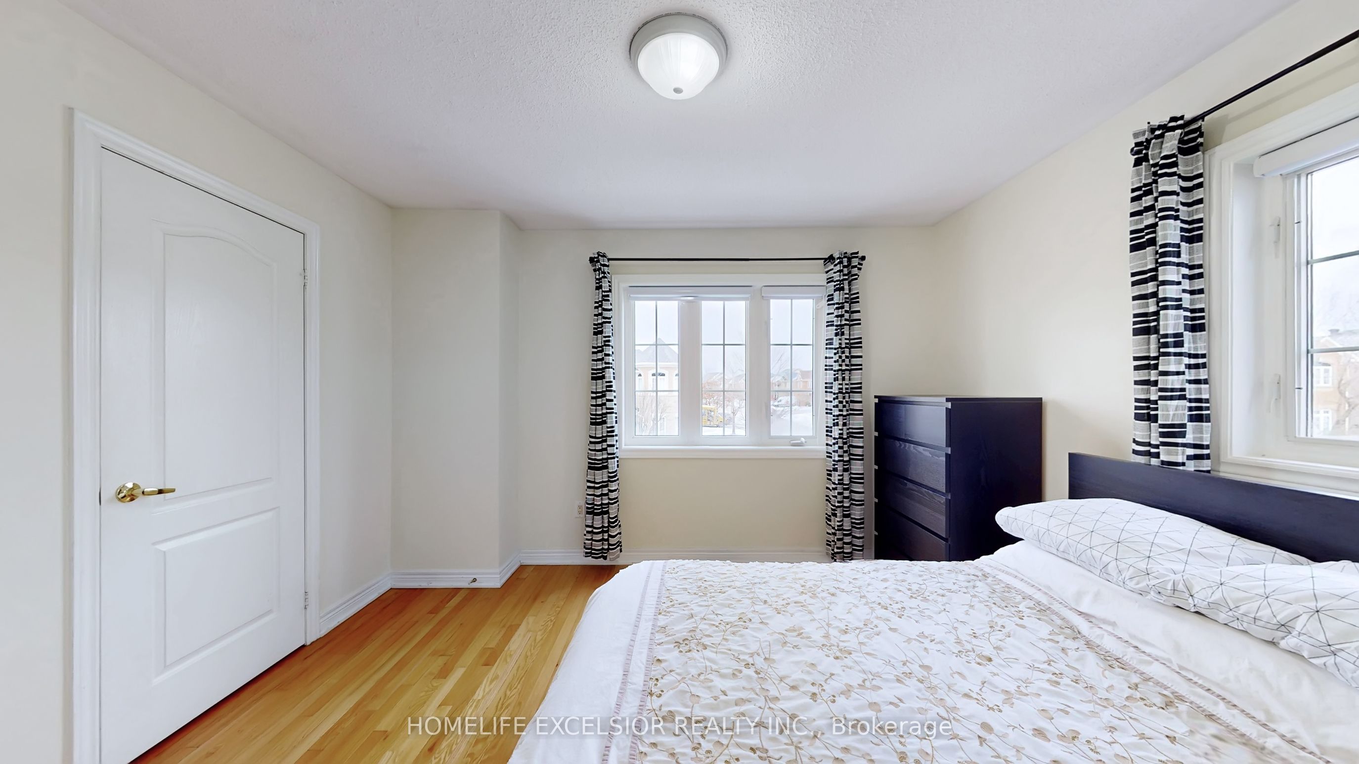 2 Wellsprings Drive Property Photo 27