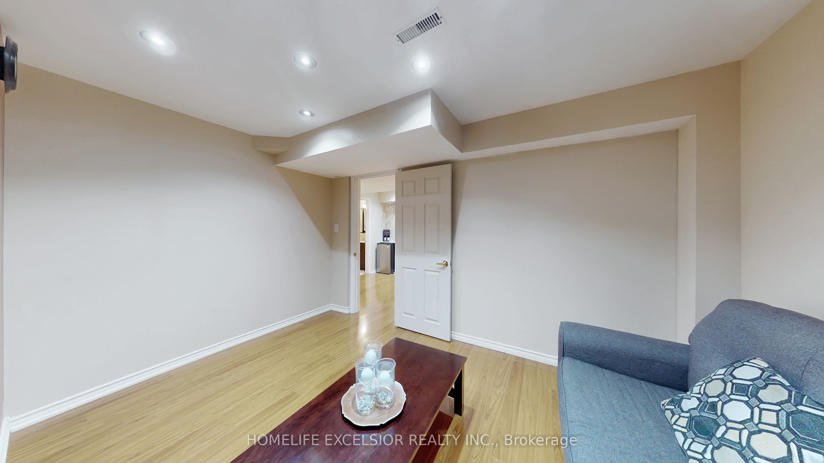 2 Wellsprings Drive Property Photo 39