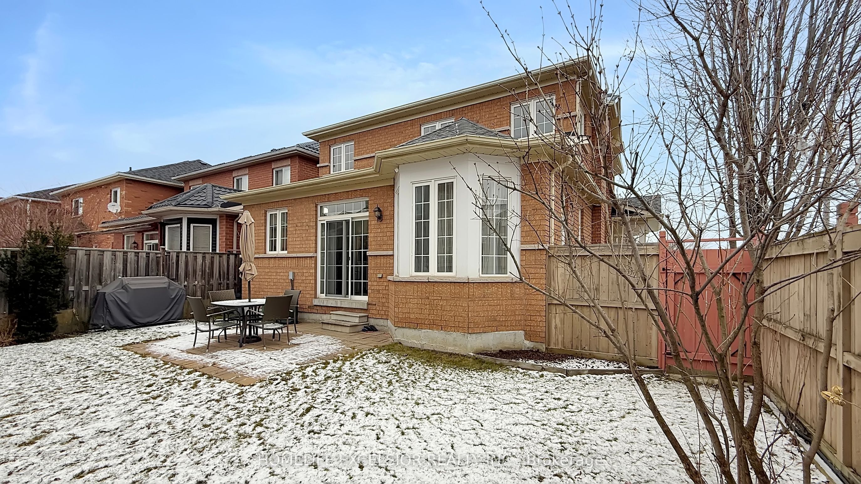 2 Wellsprings Drive Property Photo 48
