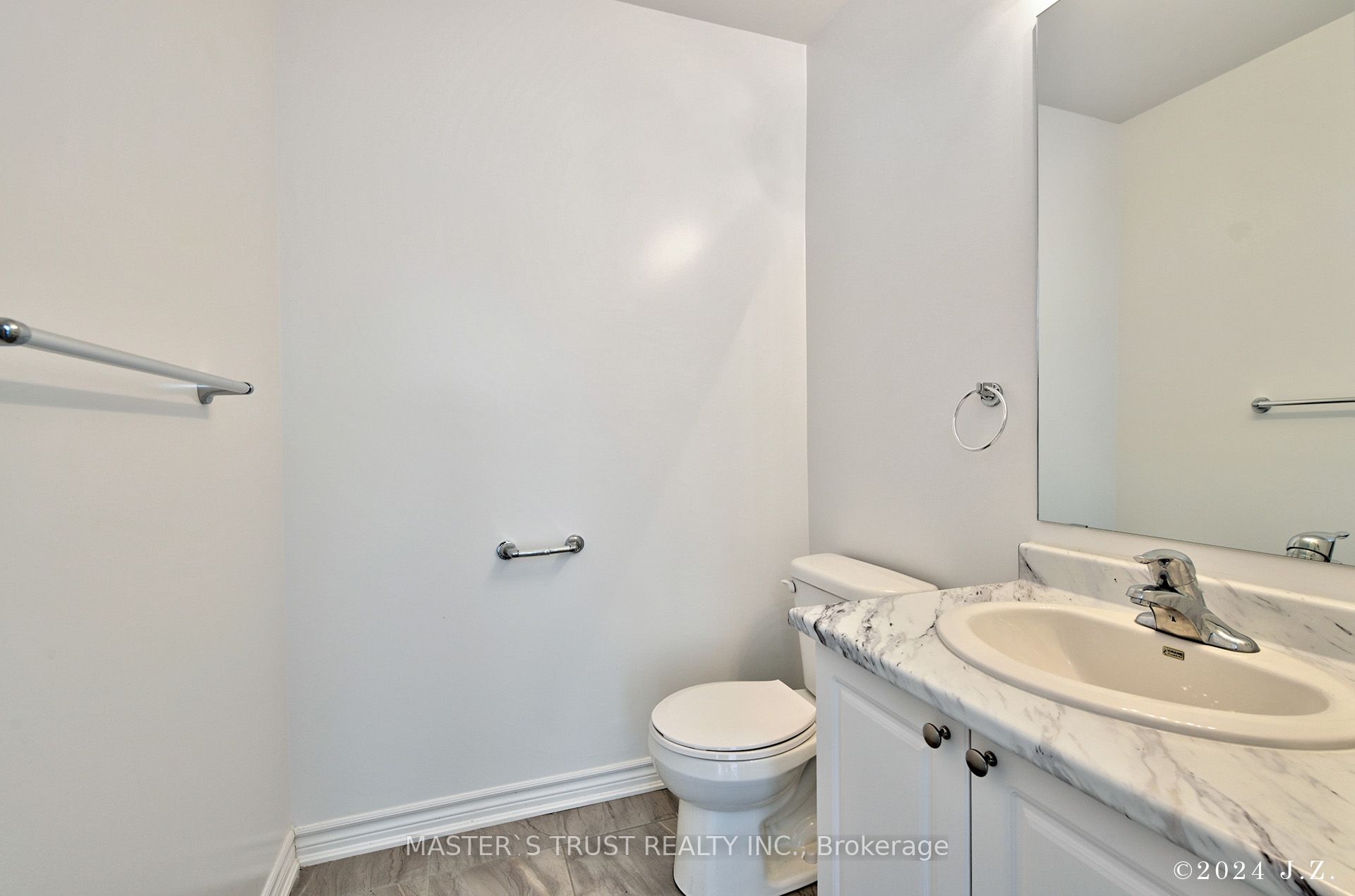 2501 Littlefield Crescent Property Photo 18