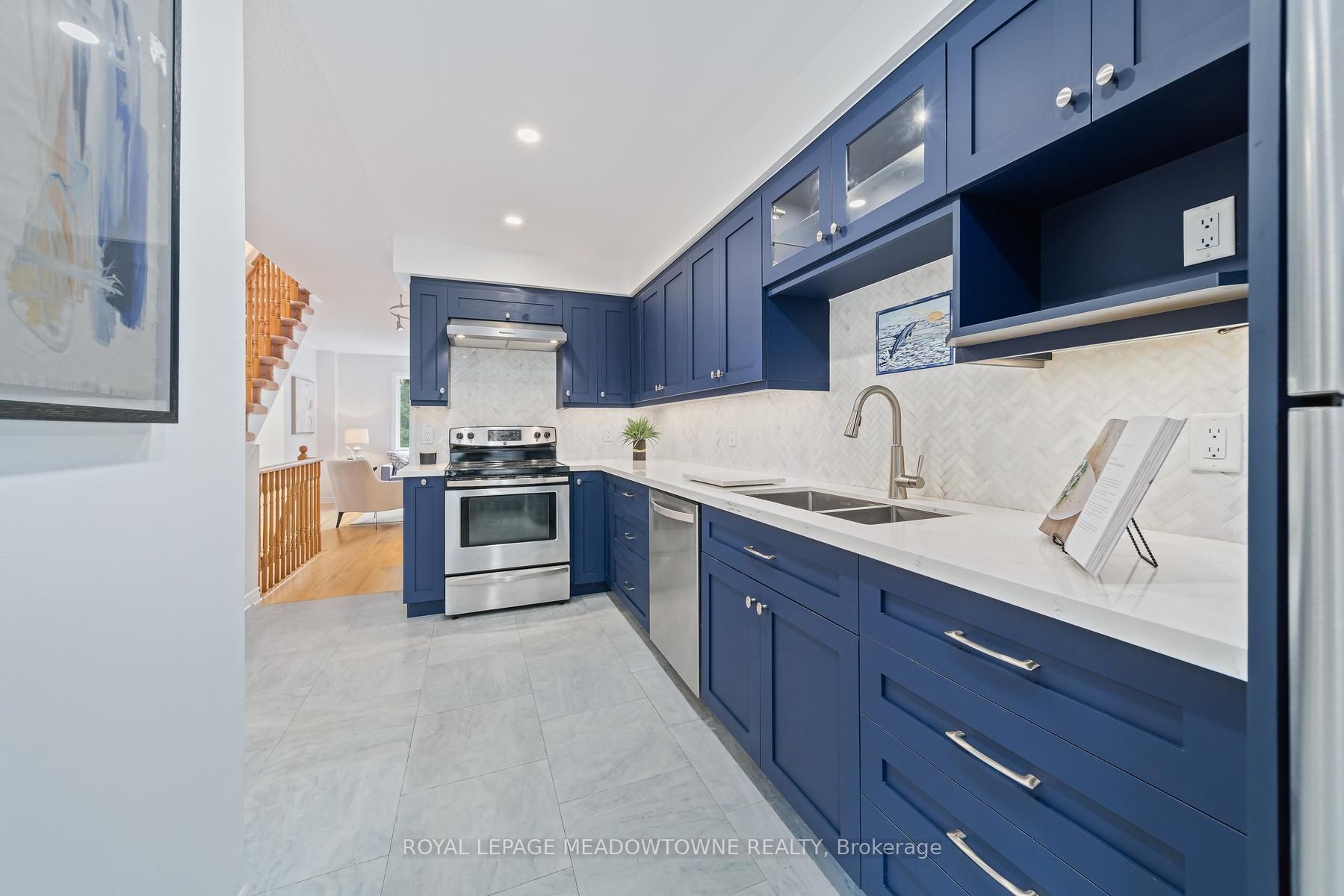 76 River Drive 11 Property Photo 6