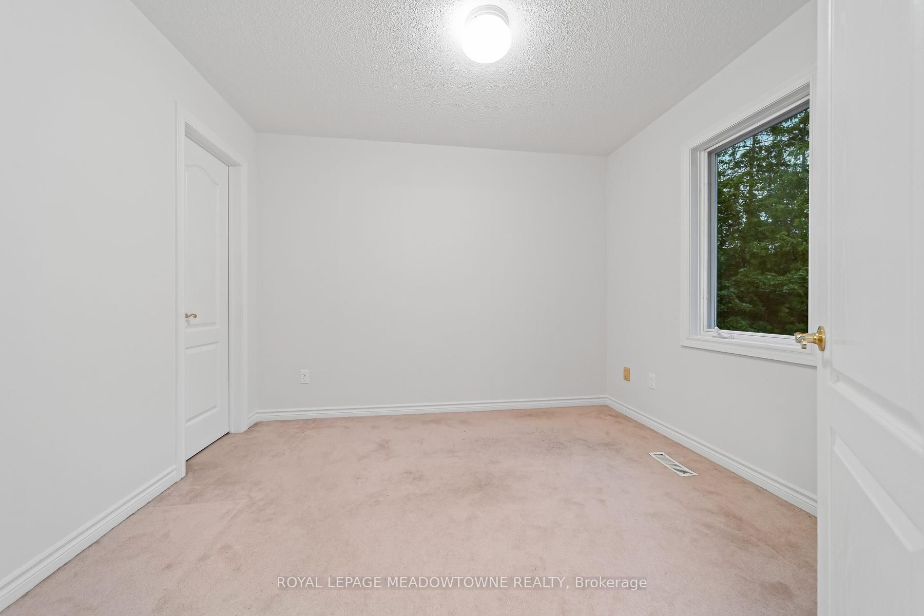 76 River Drive 11 Property Photo 21