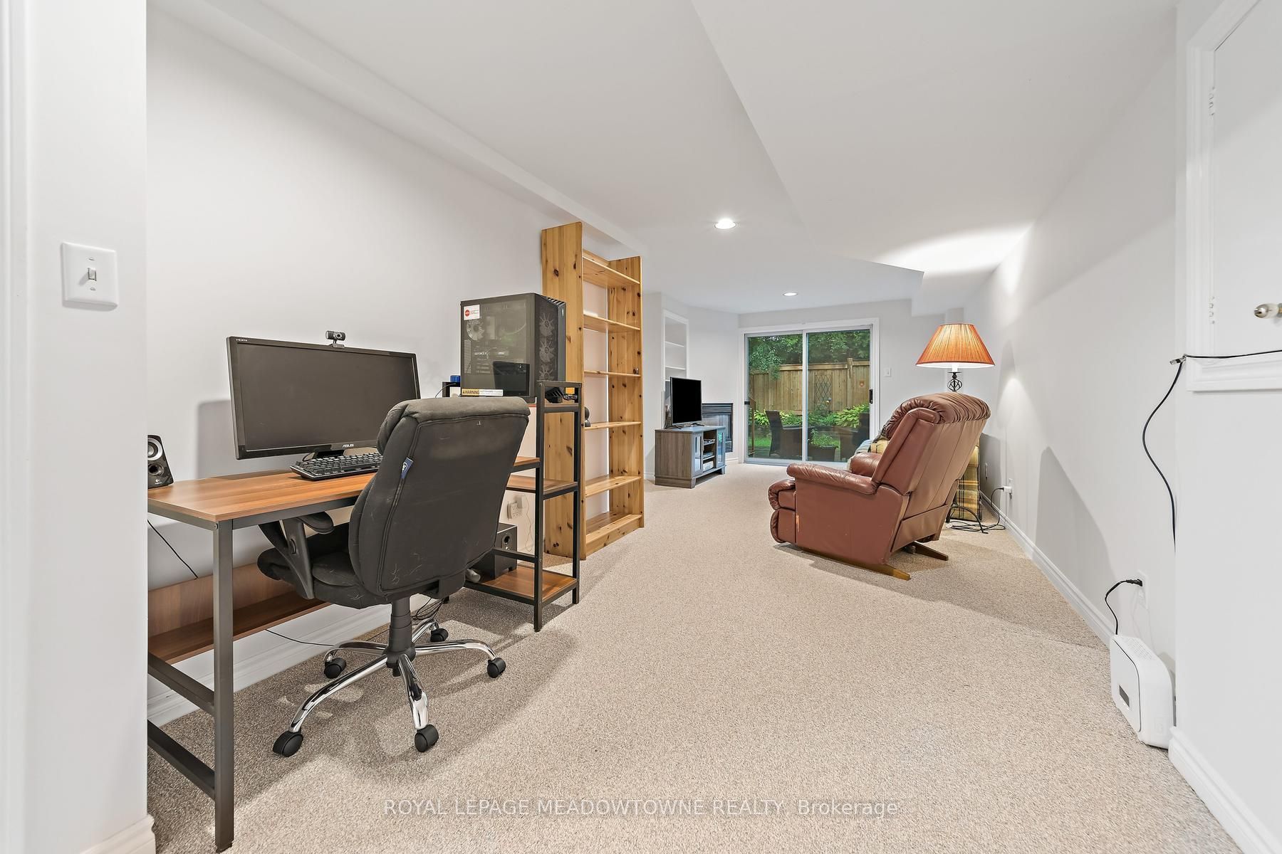 76 River Drive 11 Property Photo 25