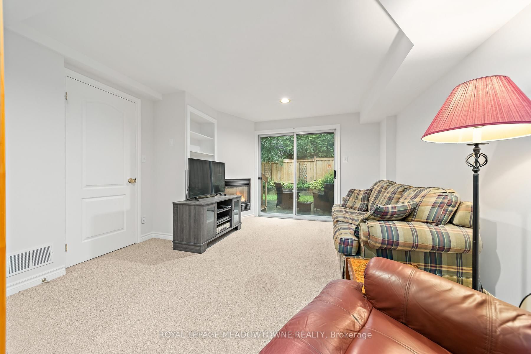 76 River Drive 11 Property Photo 26