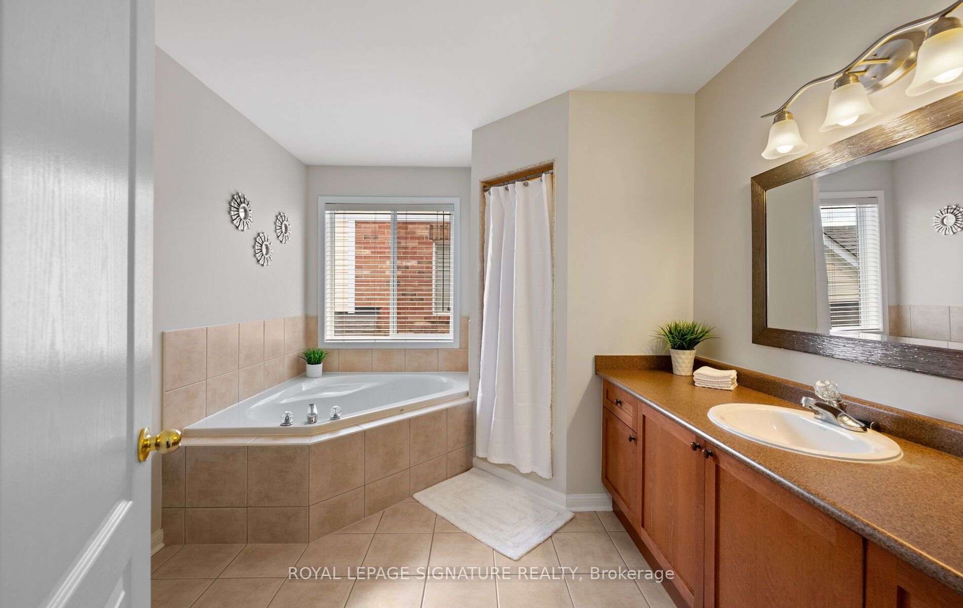 115 Arborglen Drive Property Photo 18