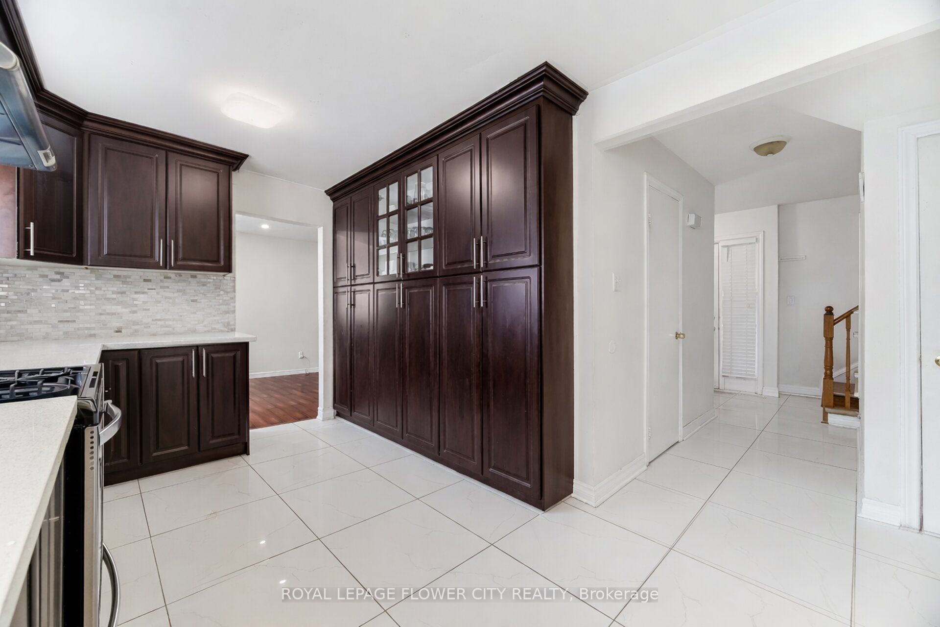 3027 Coral Drive Property Photo 4