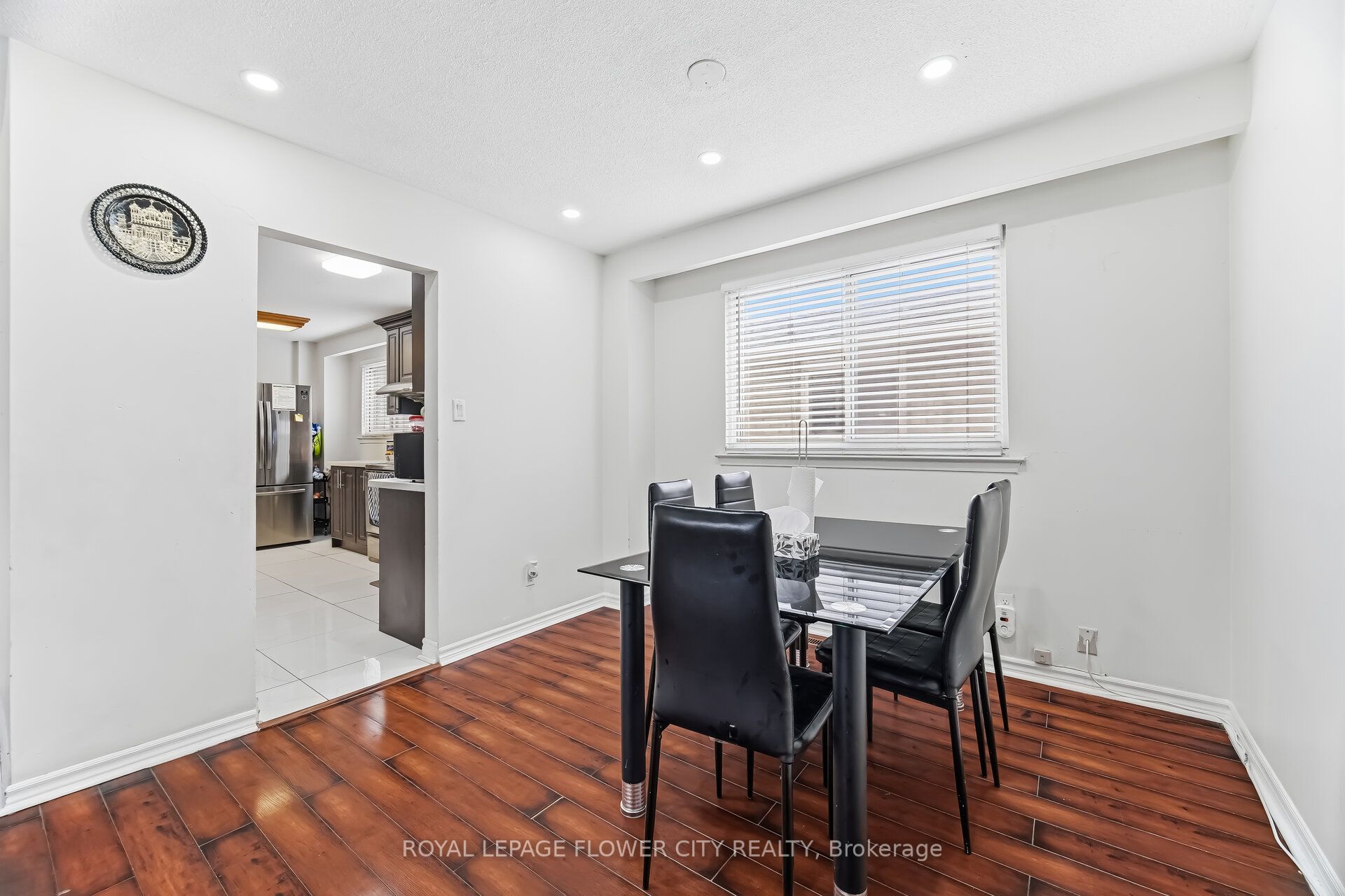 3027 Coral Drive Property Photo 5