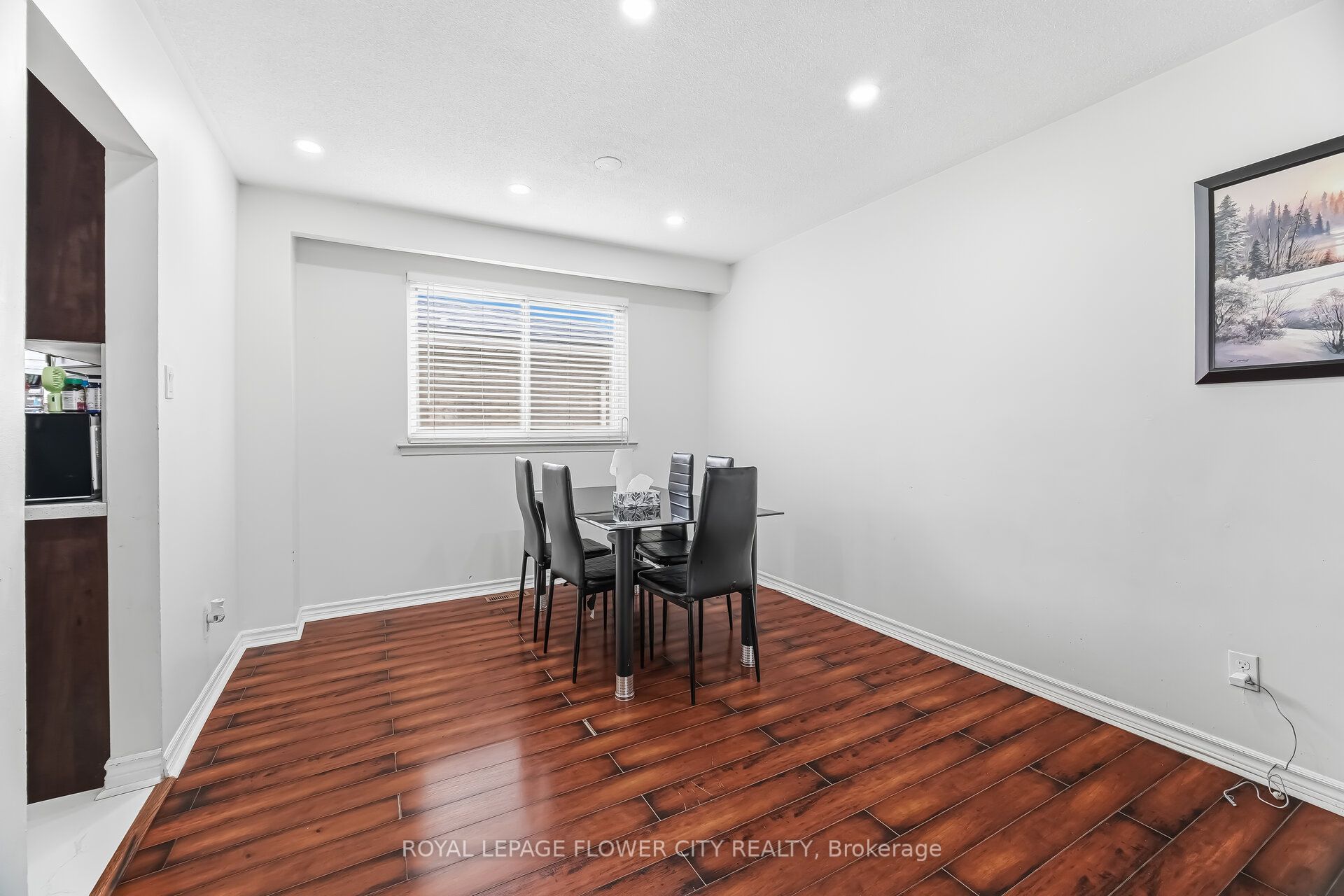 3027 Coral Drive Property Photo 6