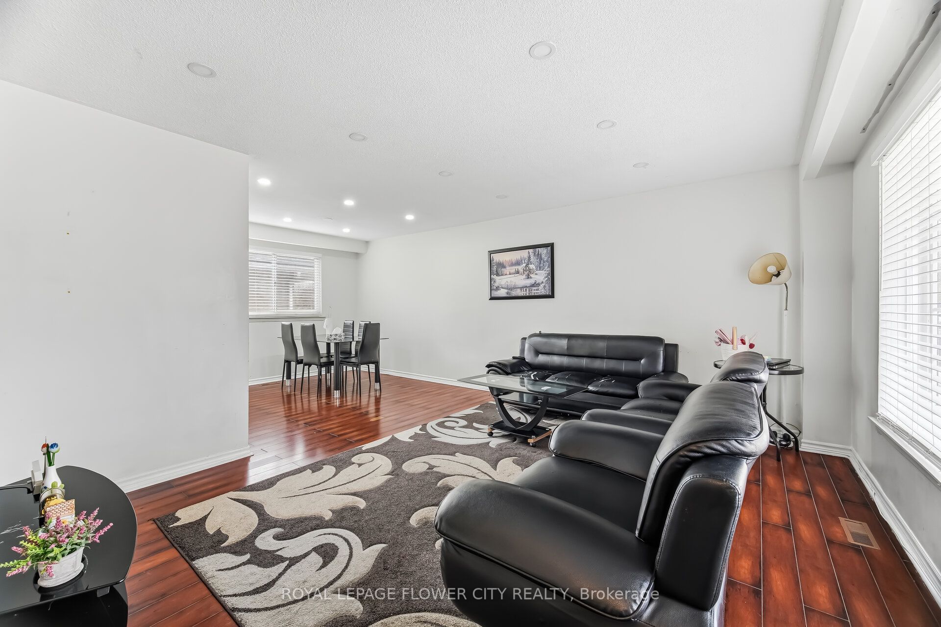 3027 Coral Drive Property Photo 9
