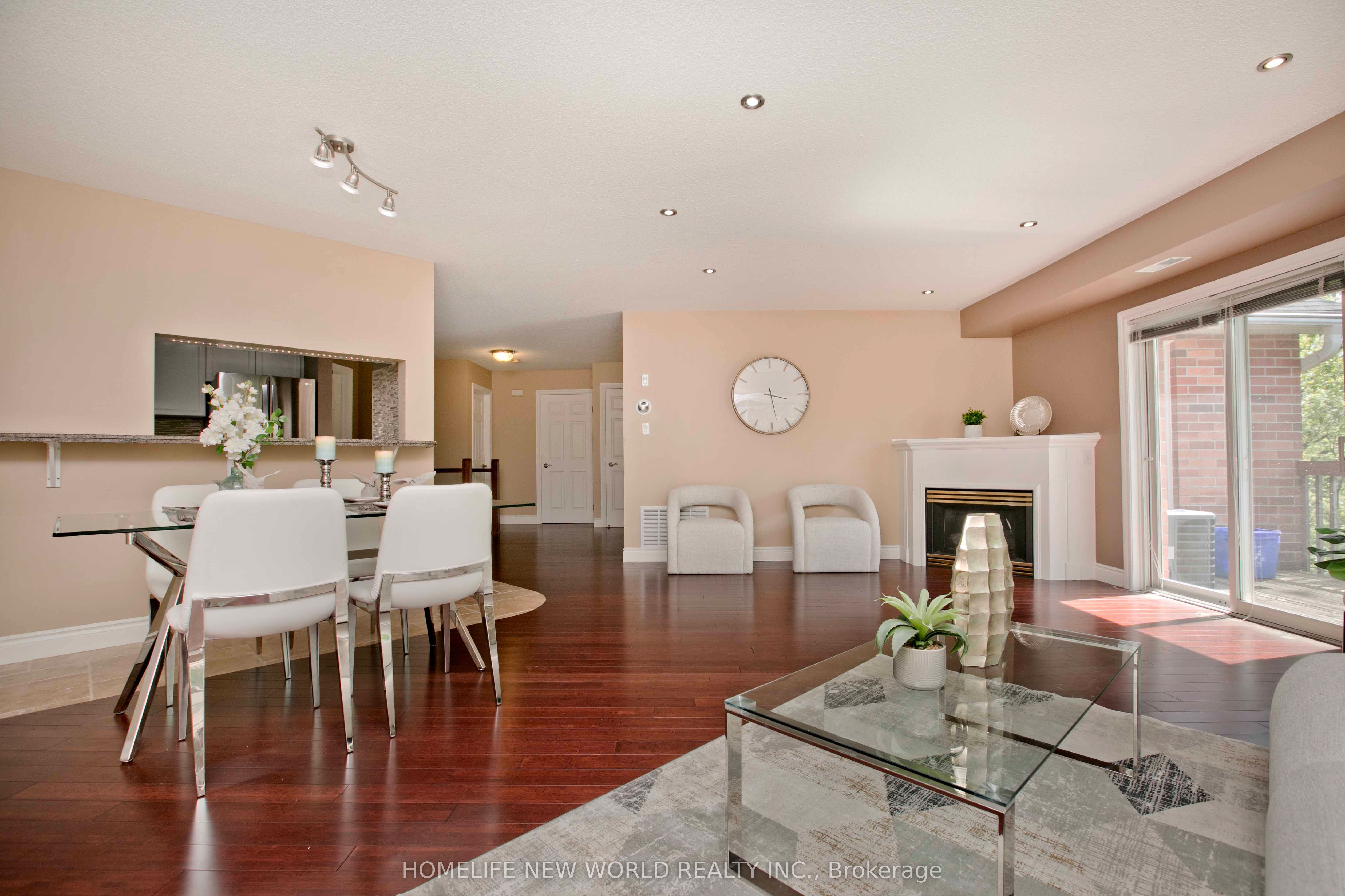 2120 Headon Road 18 Property Photo 6