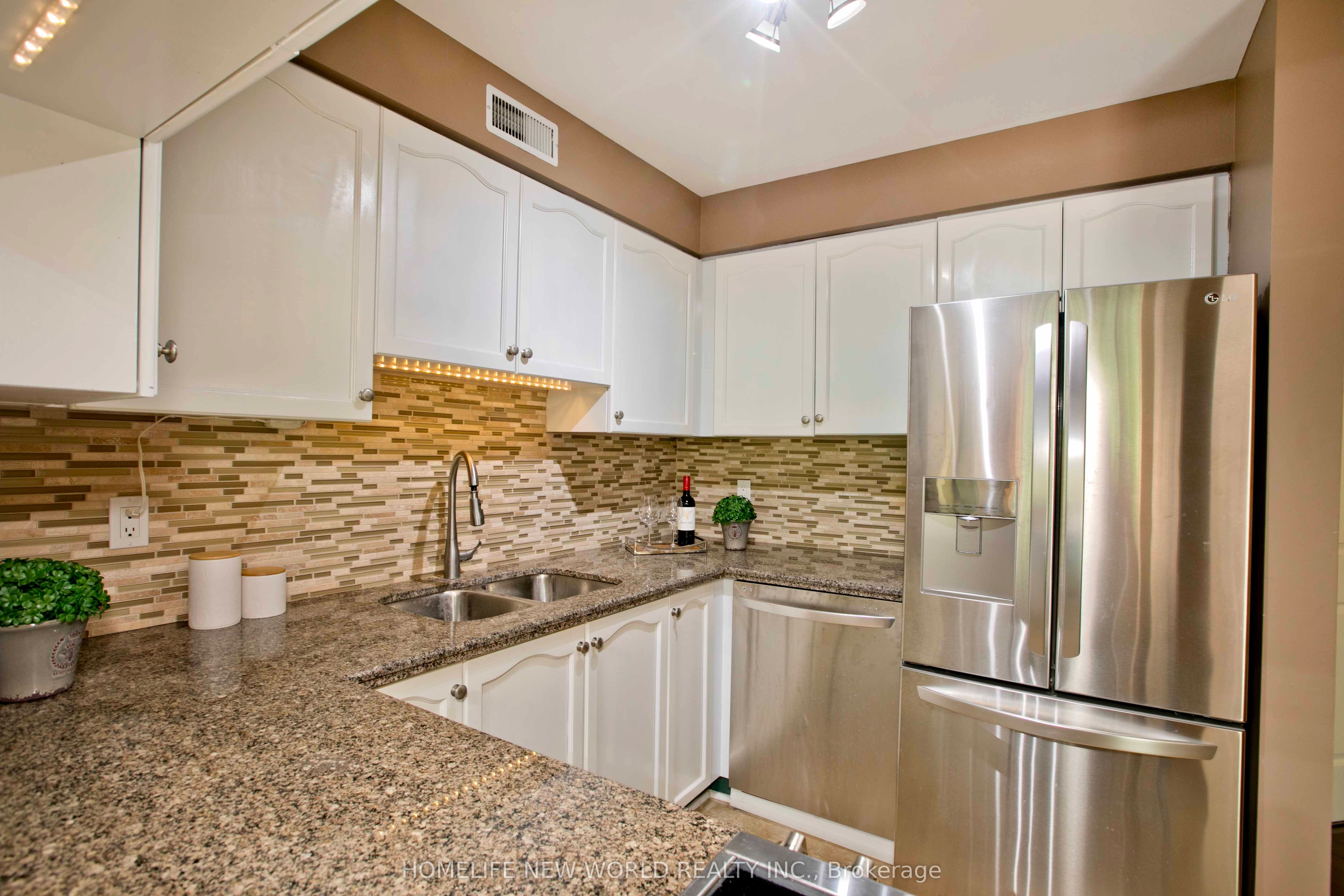 2120 Headon Road 18 Property Photo 10
