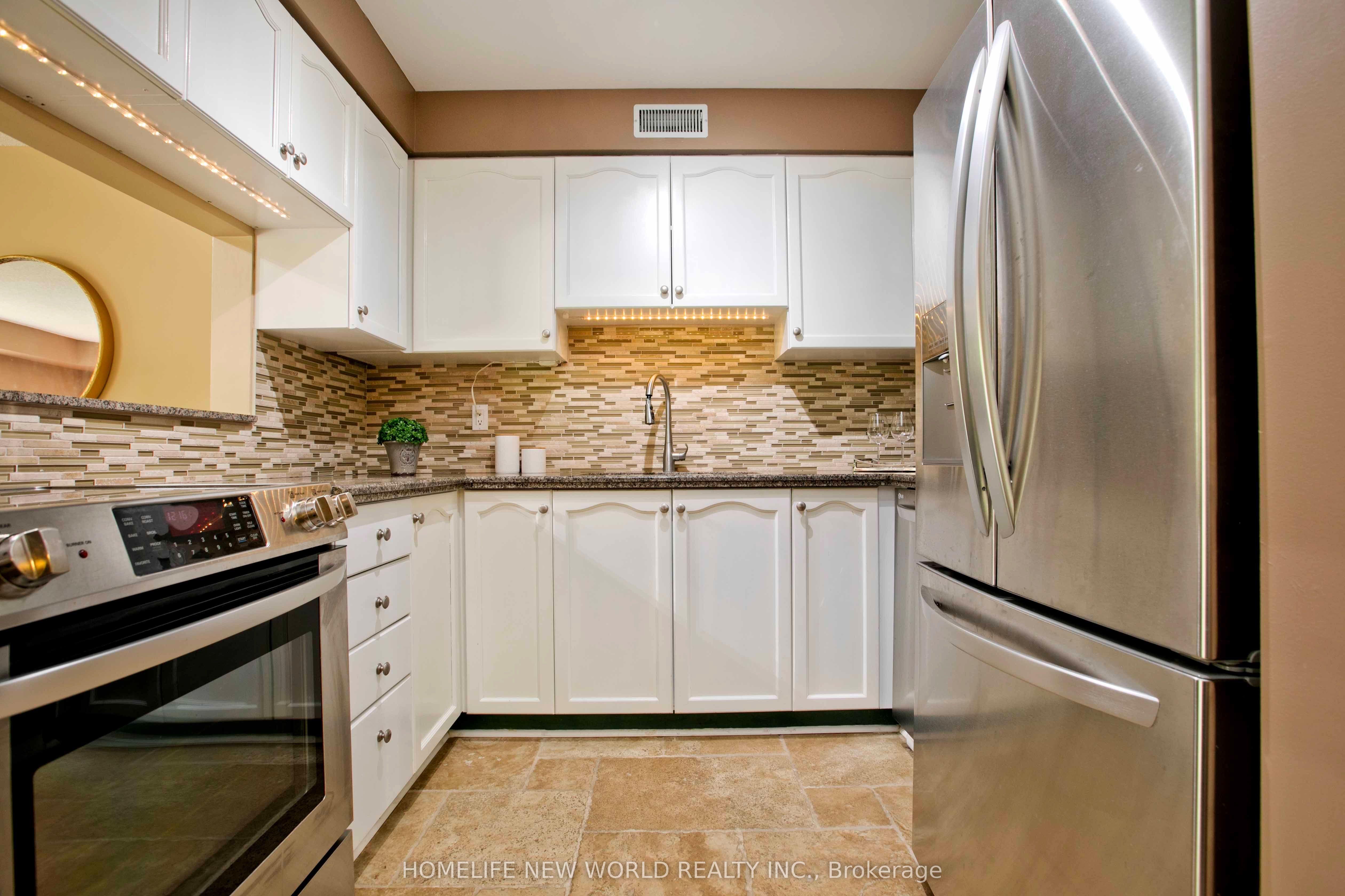 2120 Headon Road 18 Property Photo 12