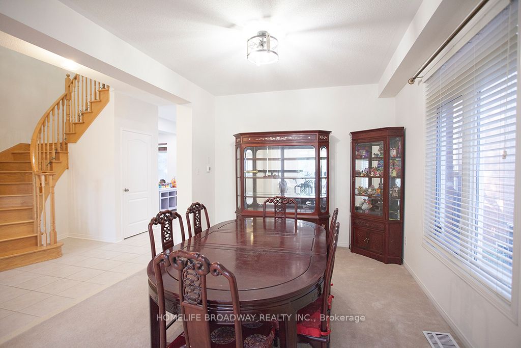 3604 Steeple Chase Crescent Property Photo 7