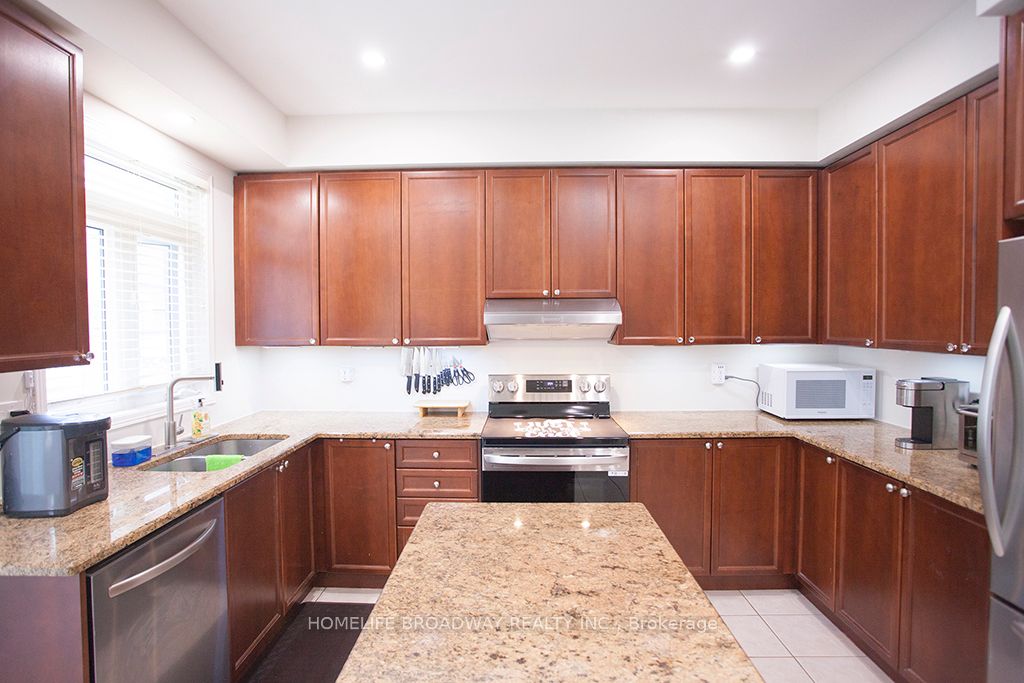 3604 Steeple Chase Crescent Property Photo 14