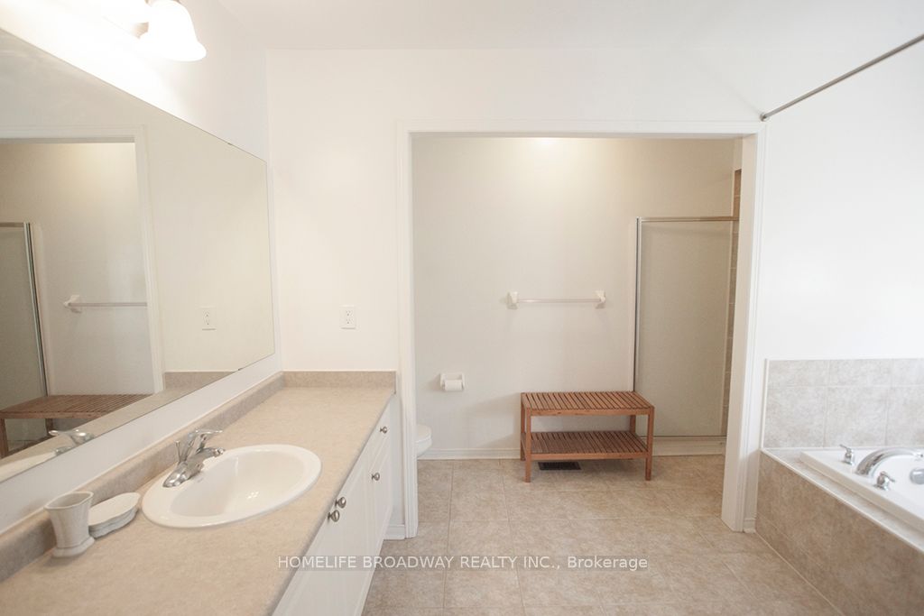 3604 Steeple Chase Crescent Property Photo 24