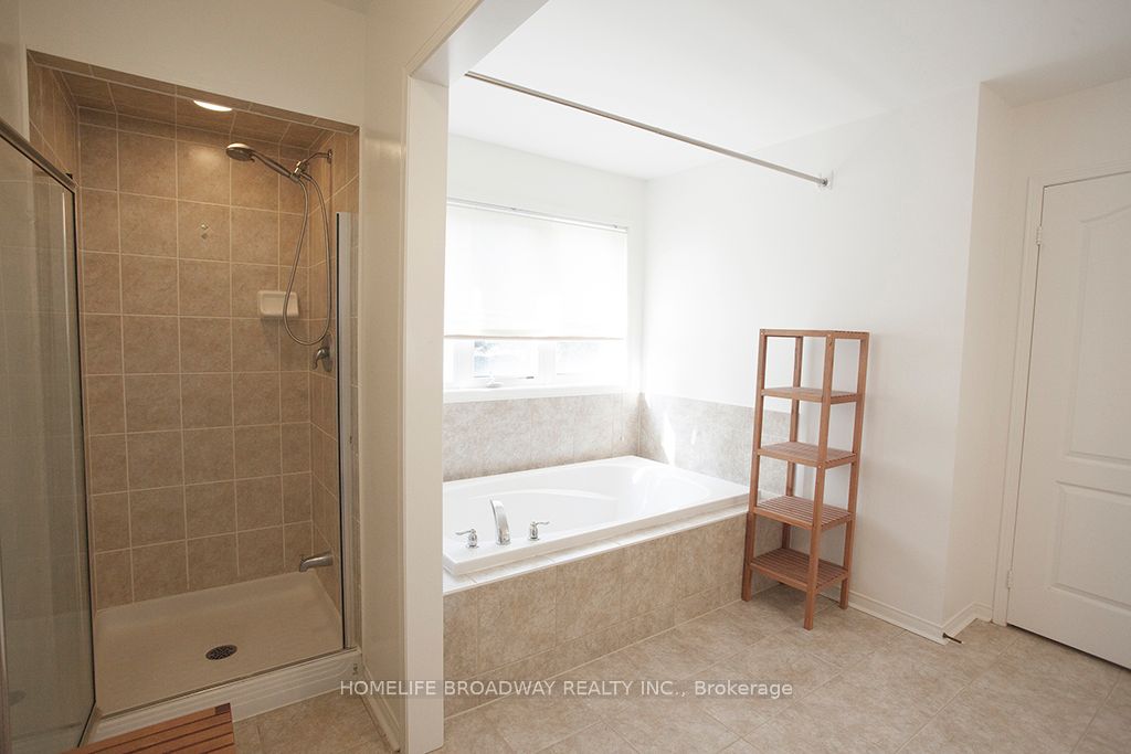 3604 Steeple Chase Crescent Property Photo 25