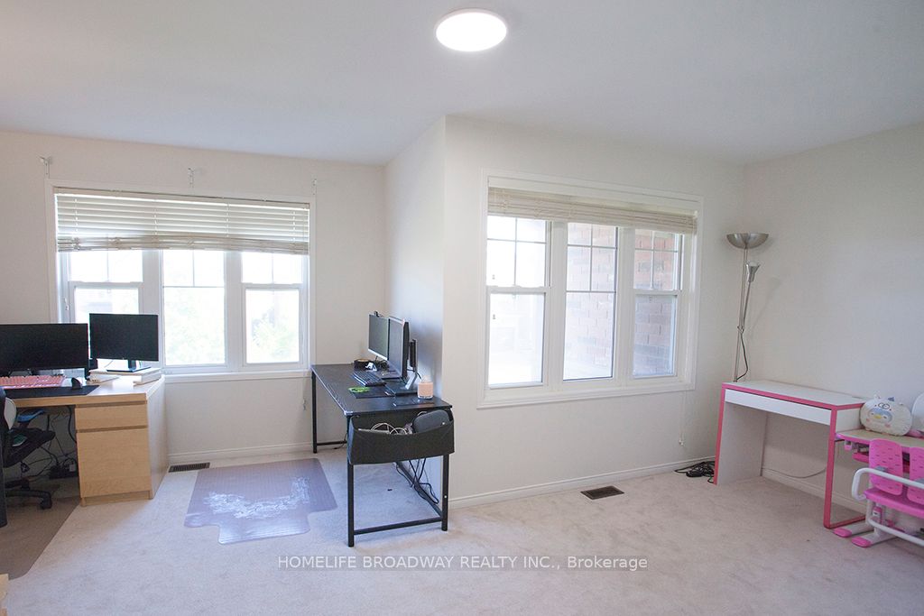 3604 Steeple Chase Crescent Property Photo 30