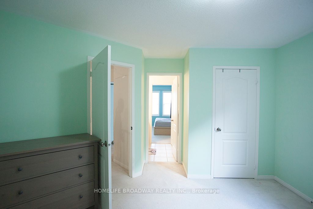 3604 Steeple Chase Crescent Property Photo 34