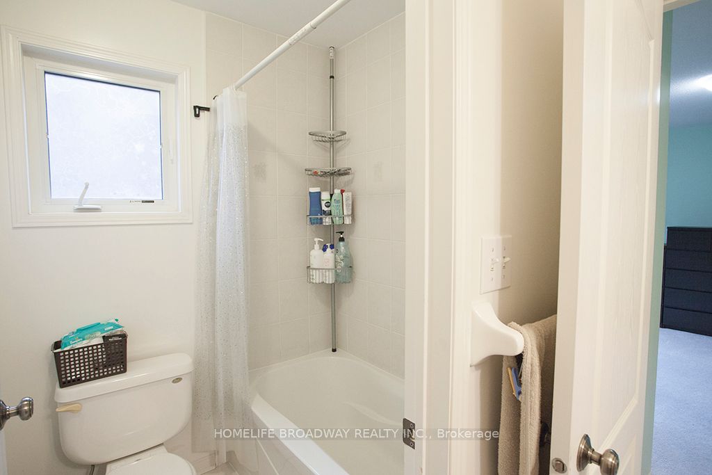 3604 Steeple Chase Crescent Property Photo 36