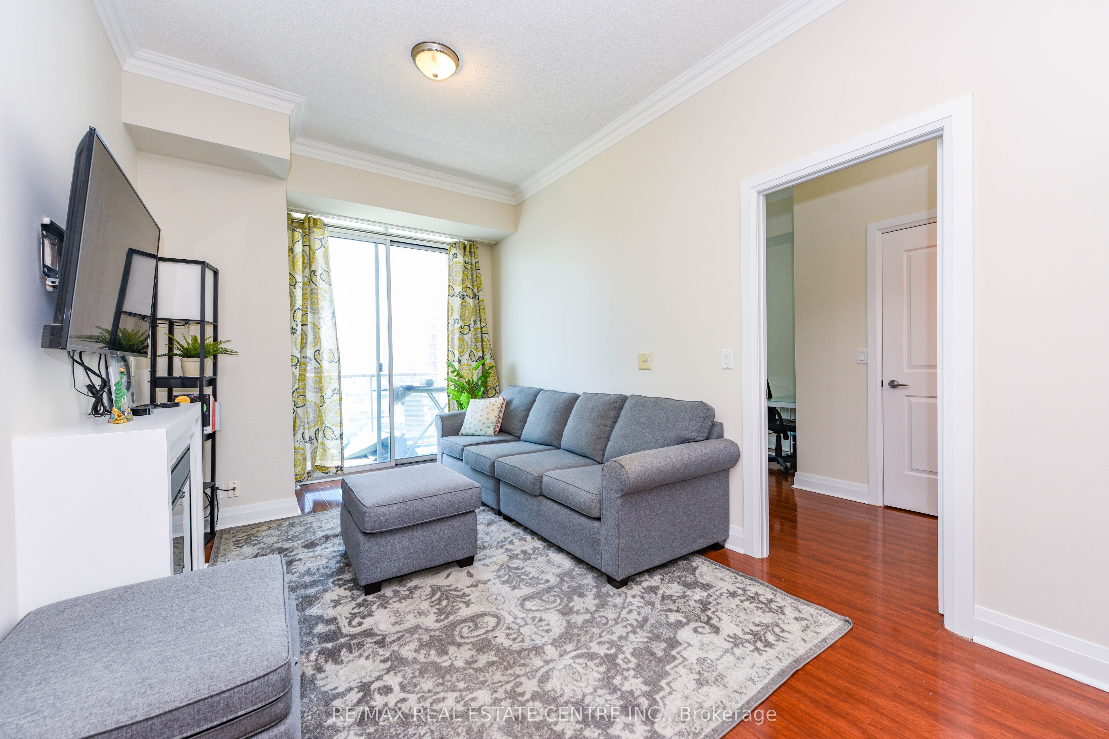 90 Absolute Avenue 2605 Property Photo 10